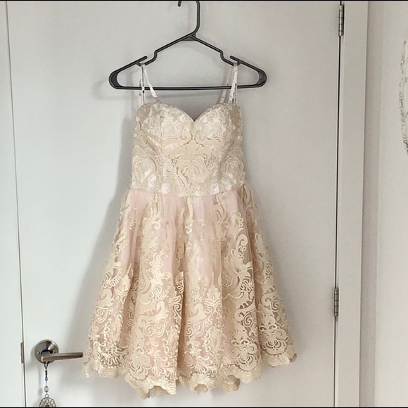 Chi Chi London Pink and Gold Lace Dress UK10/US6 - Picture 2 of 6